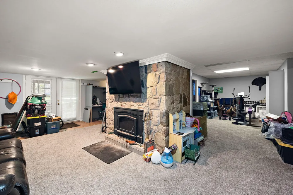 2713 E White Lake Drive Dalton Township, MI 49457