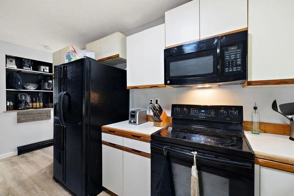 2713 E White Lake Drive Dalton Township, MI 49457