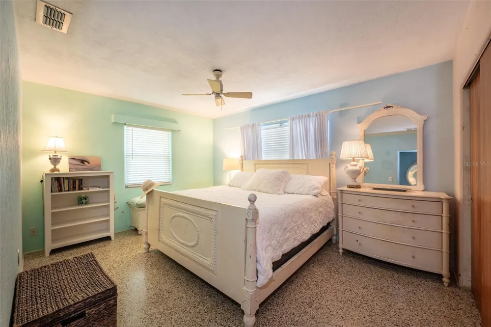 705 N PENINSULA AVENUE New Smyrna Beach, FL 32169