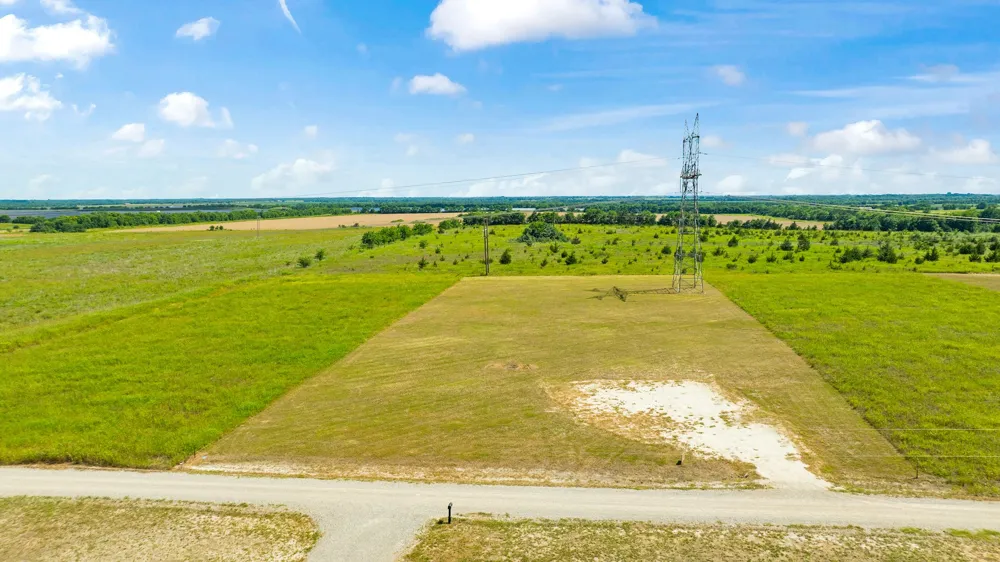 Private Road 24977 Brookston, TX 75421