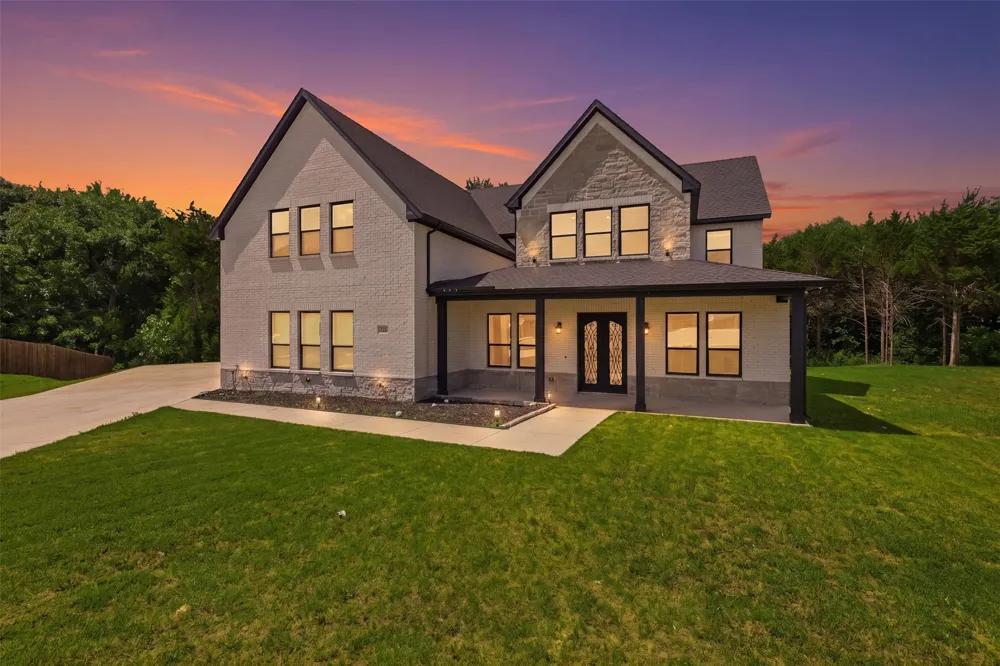 3911 Cypress Stump Court Ovilla, TX 75154