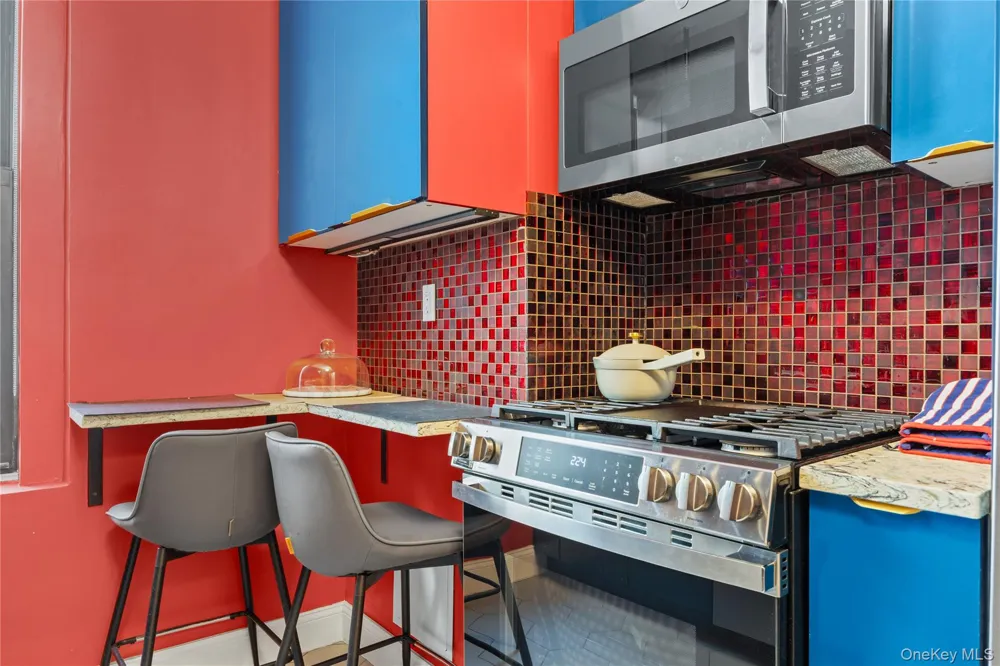 725 Riverside Drive #9C New York (Manhattan), NY 10031