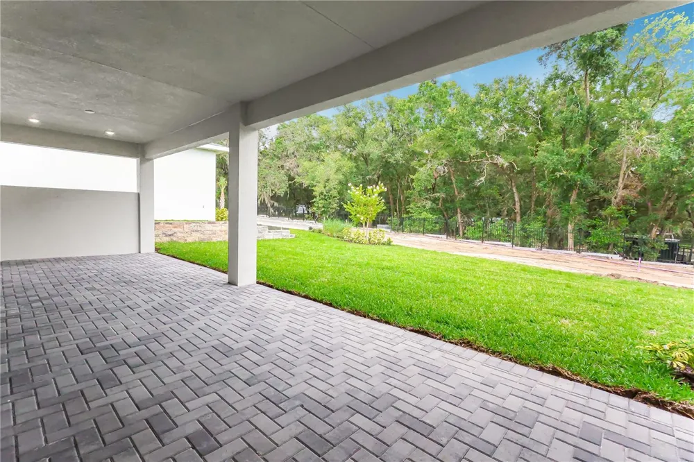 960 CLUB CRESSWIND DRIVE Lady Lake, FL 32159