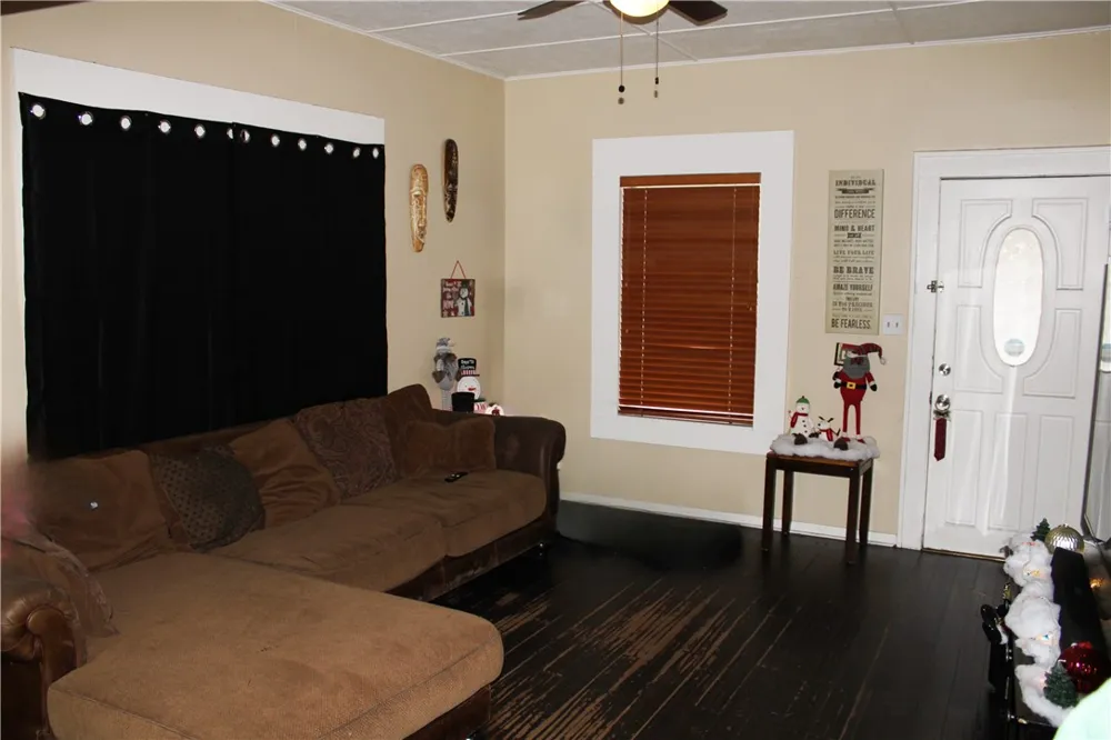 521 E Huisache Avenue Kingsville, TX 78363