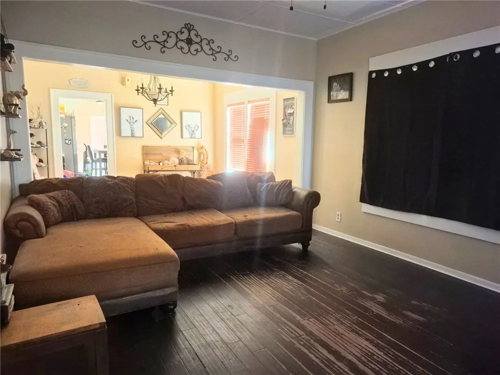 521 E Huisache Avenue Kingsville, TX 78363