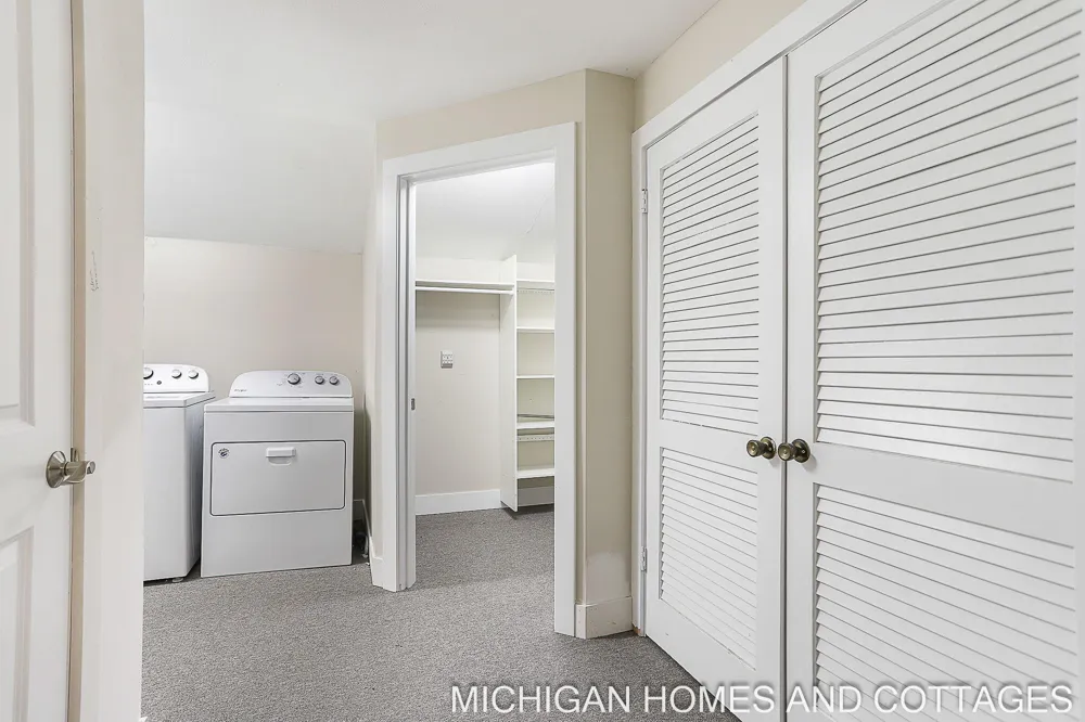 1395 Blue Star Highway South Haven, MI 49090