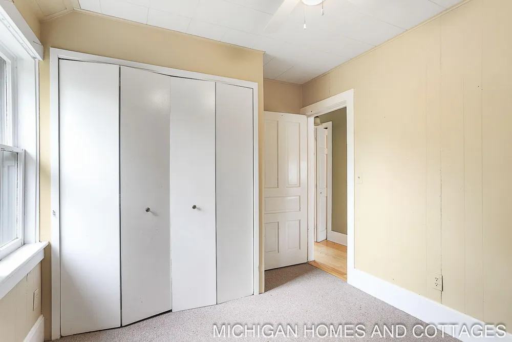 1395 Blue Star Highway South Haven, MI 49090