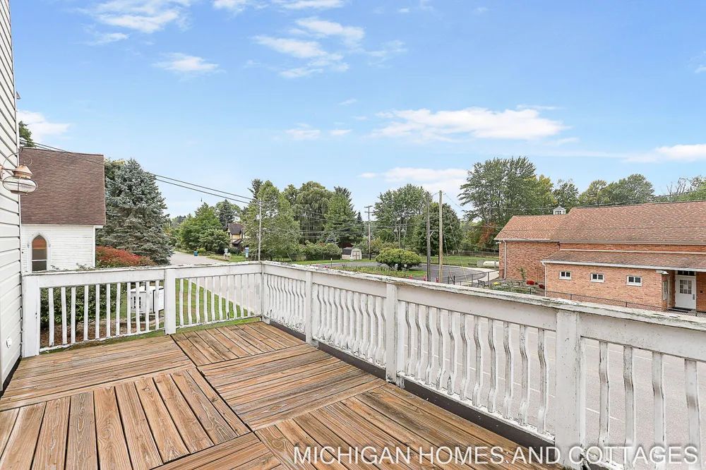 1395 Blue Star Highway South Haven, MI 49090