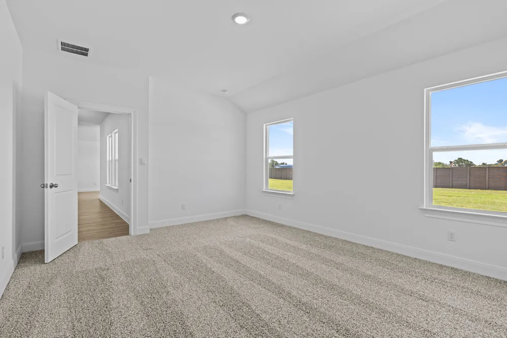 127 Union Pacific Drive Cedar Creek, TX 78612