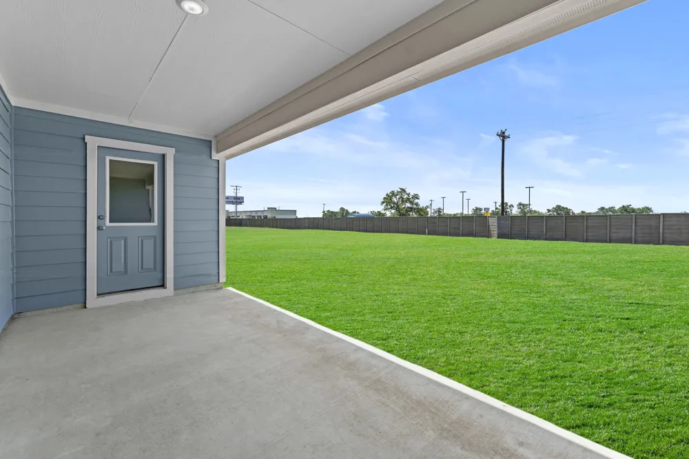 127 Union Pacific Drive Cedar Creek, TX 78612