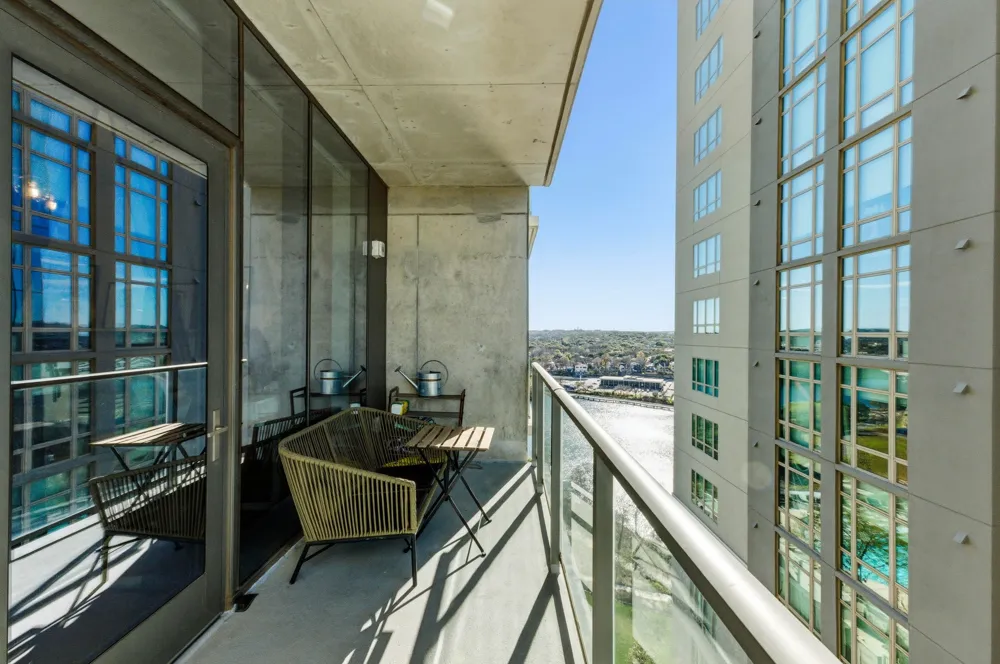 44 East Avenue #1503 Austin, TX 78701