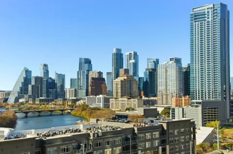 44 East Avenue #1503