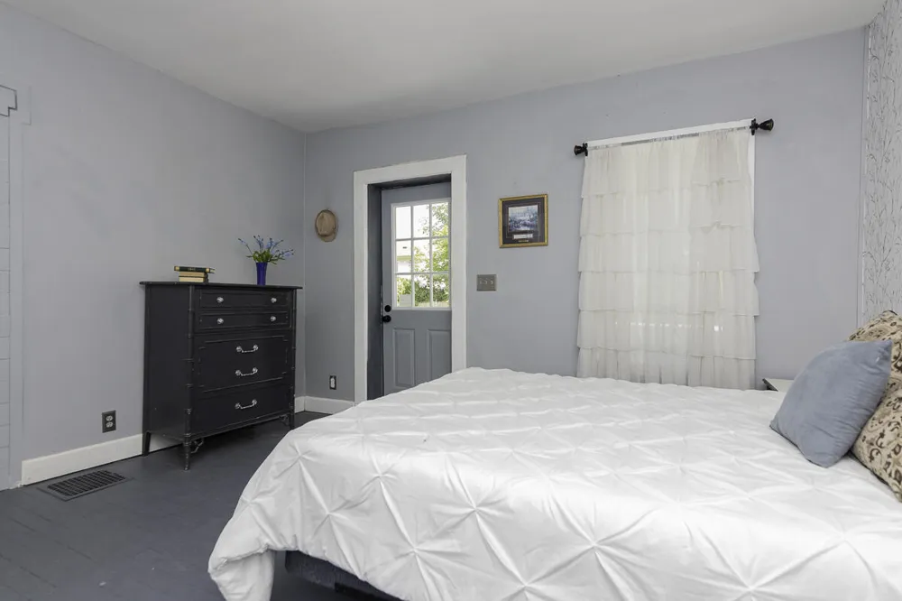 514 Kalamazoo Street Paw Paw, MI 49079