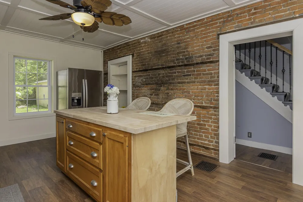 514 Kalamazoo Street Paw Paw, MI 49079