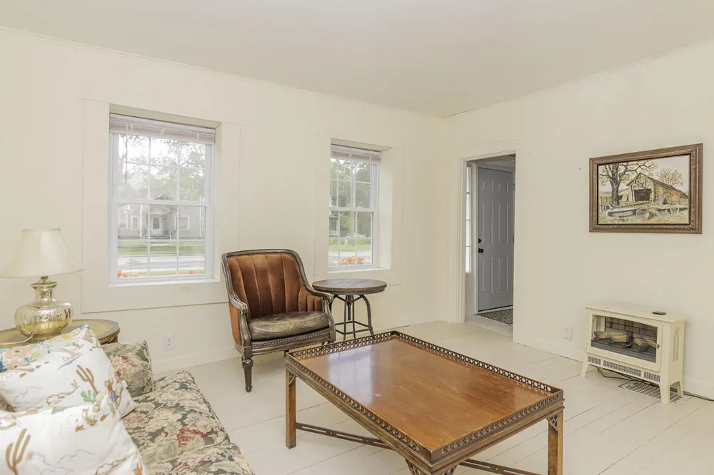 514 Kalamazoo Street Paw Paw, MI 49079