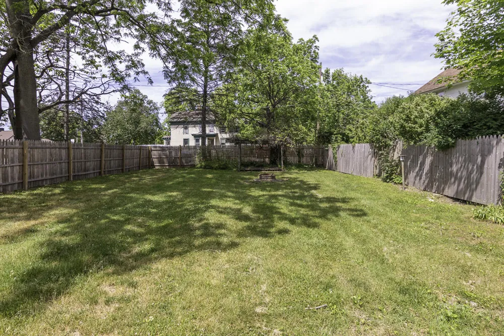 514 Kalamazoo Street Paw Paw, MI 49079