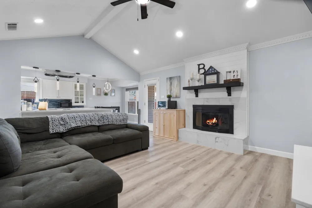 7629 Cedarhill Road Watauga, TX 76148