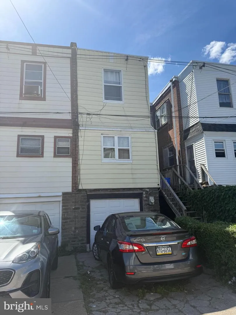 4957 9TH STREET Philadelphia, PA 19141