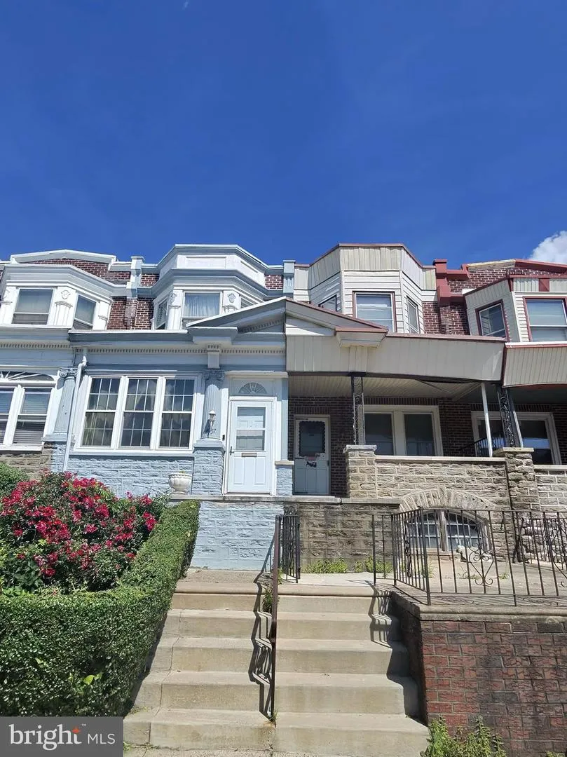 4957 9TH STREET Philadelphia, PA 19141