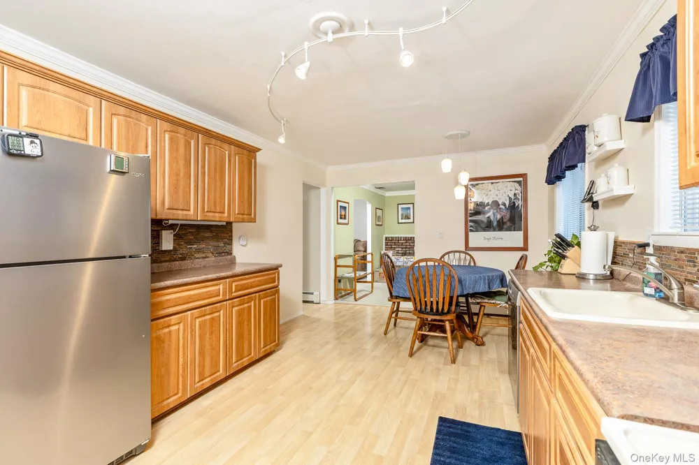 29 Beaumont Lane Lake Grove, NY 11755