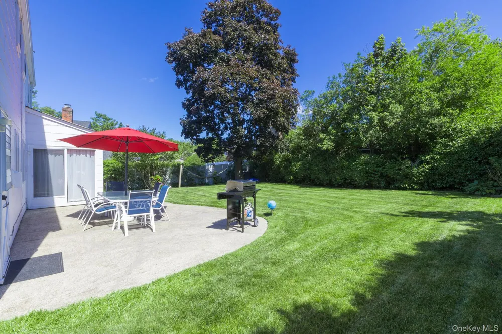 29 Beaumont Lane Lake Grove, NY 11755