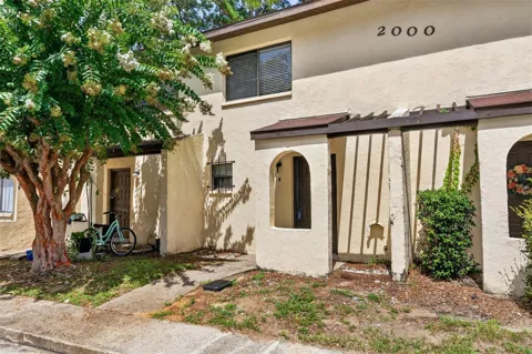 2735 SW 35TH PLACE #2004