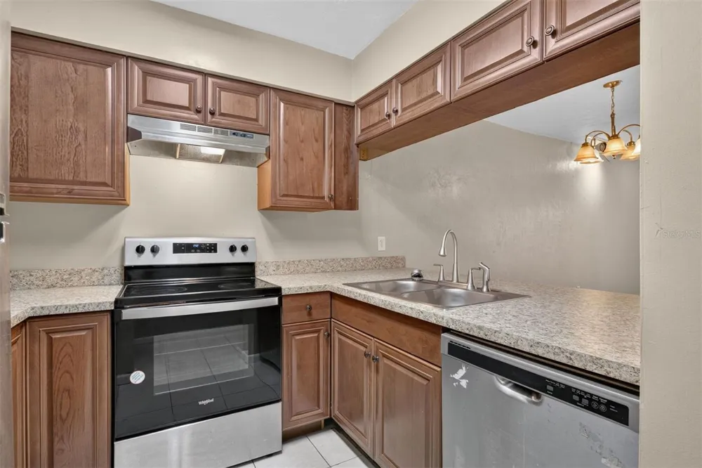 2735 SW 35TH PLACE #2004 Gainesville, FL 32608