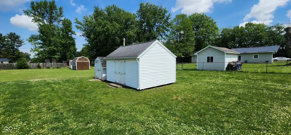 2394 S Sunset Drive Connersville, IN 47331