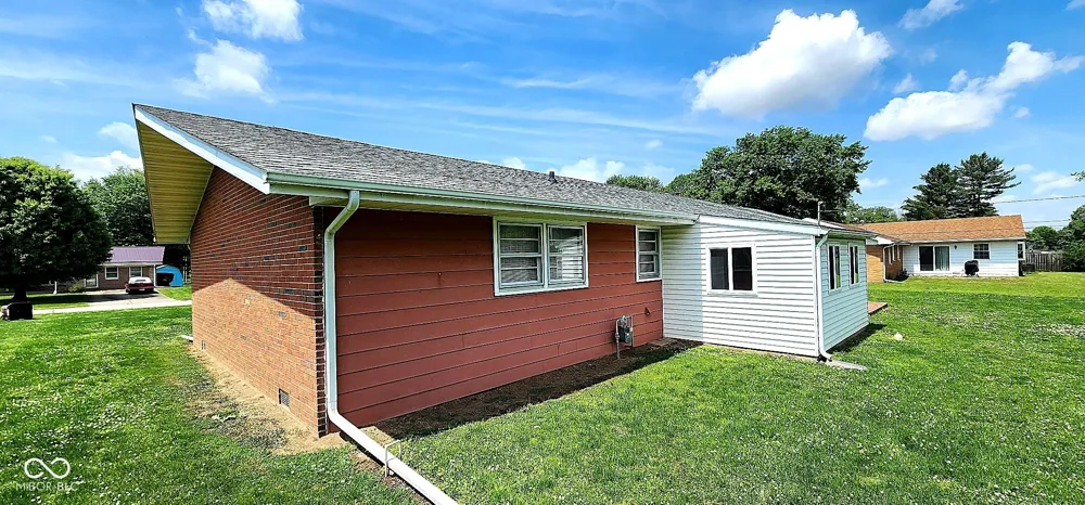 2394 S Sunset Drive Connersville, IN 47331