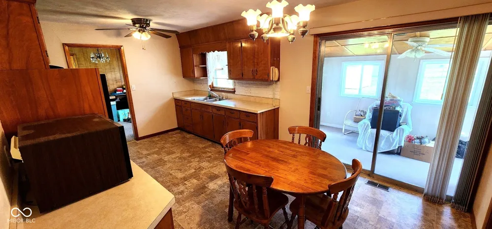 2394 S Sunset Drive Connersville, IN 47331