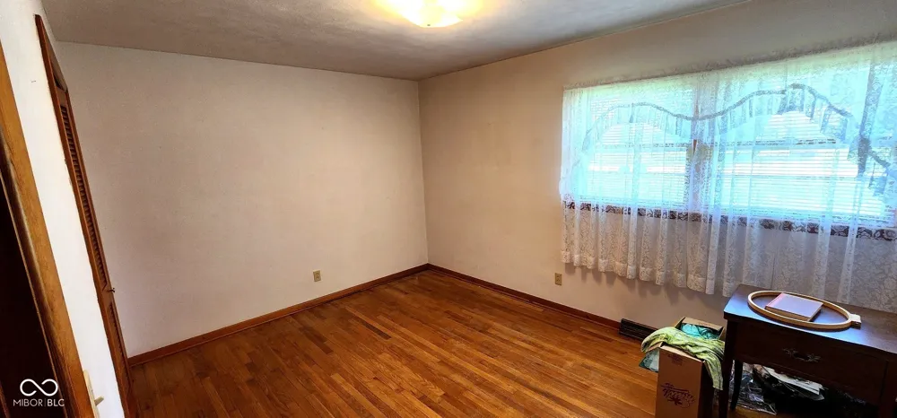 2394 S Sunset Drive Connersville, IN 47331