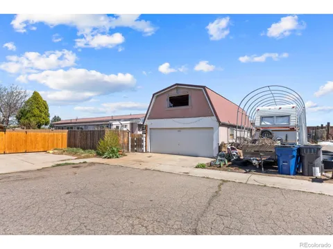 1220 Mackay Court