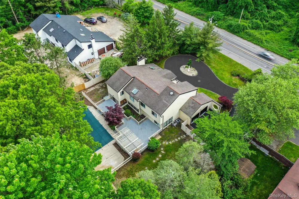 126 Bagatelle Road Dix Hills, NY 11746