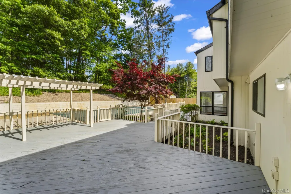126 Bagatelle Road Dix Hills, NY 11746