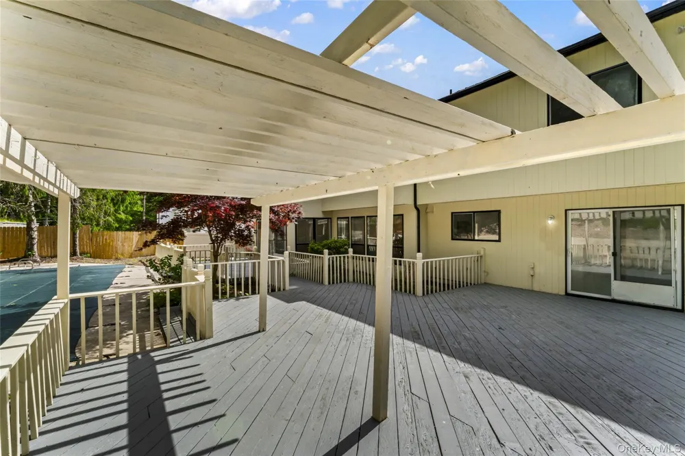126 Bagatelle Road Dix Hills, NY 11746