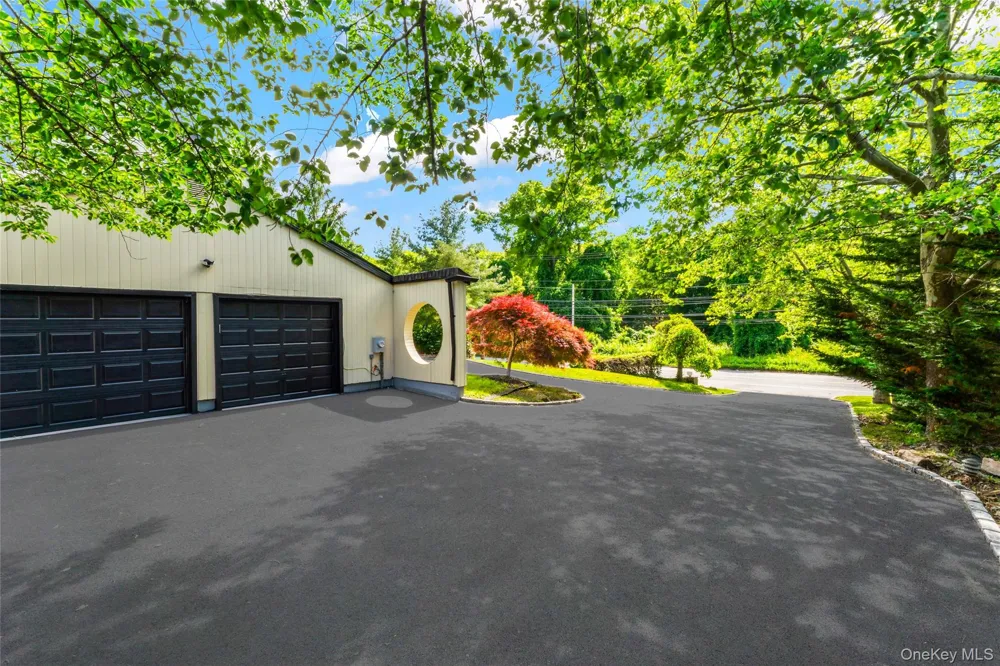 126 Bagatelle Road Dix Hills, NY 11746
