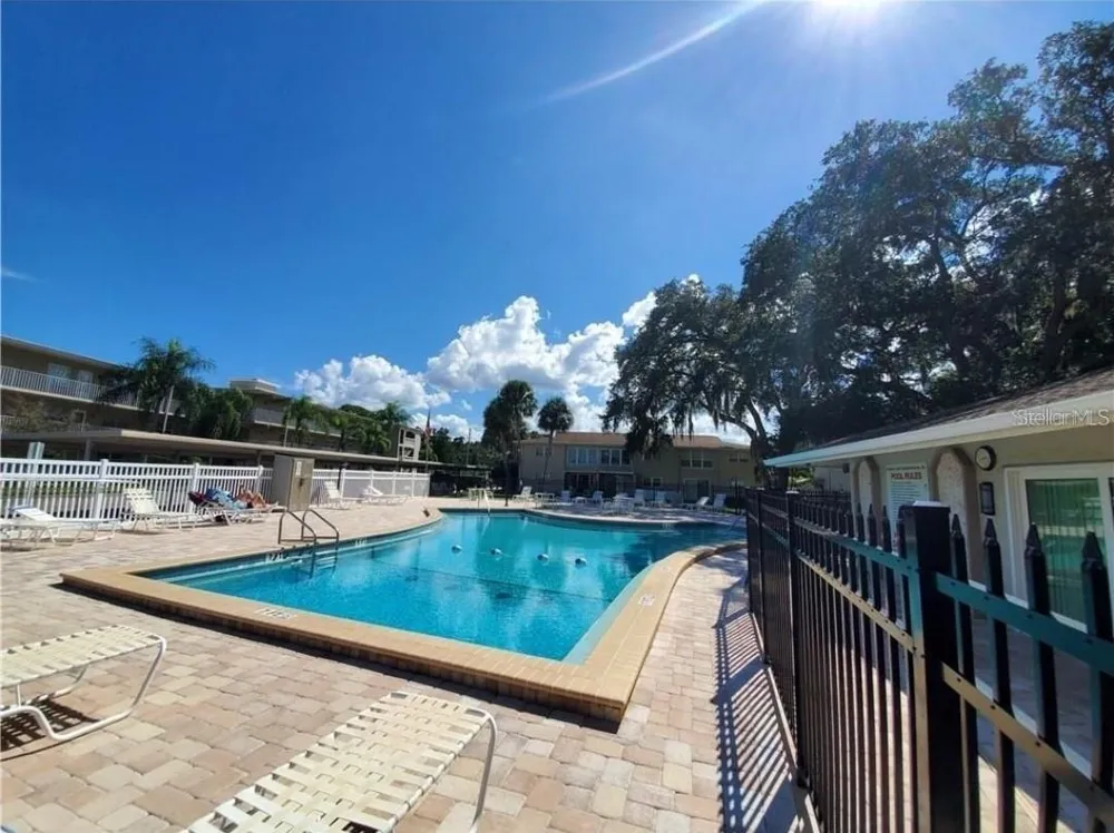 841 PATRICIA AVENUE #206 Dunedin, FL 34698