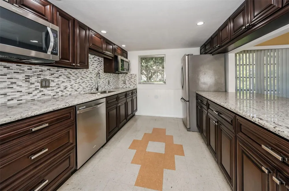 841 PATRICIA AVENUE #206 Dunedin, FL 34698