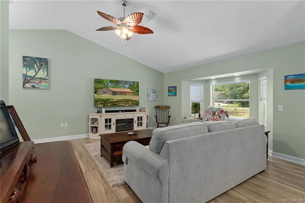 807 W NATIONAL STREET Hernando, FL 34442
