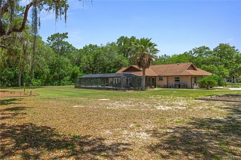 807 W NATIONAL STREET Hernando, FL 34442