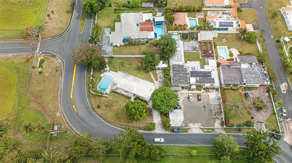 CARR. 686 KM 1.5 BO. TIERRAS NUEVAS SALIENTES Manati, PR 00674