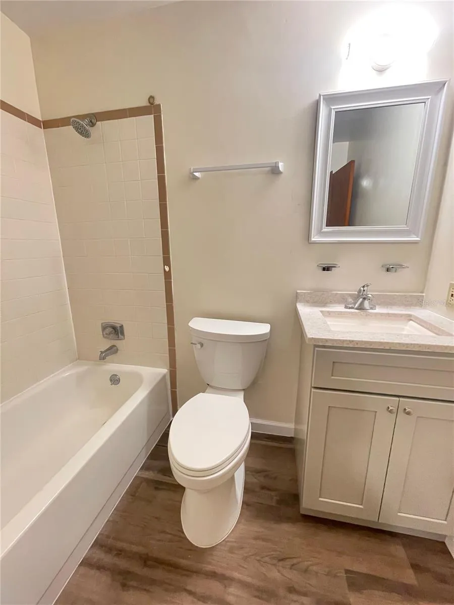 914 SW 59TH TERRACE #A Gainesville, FL 32607