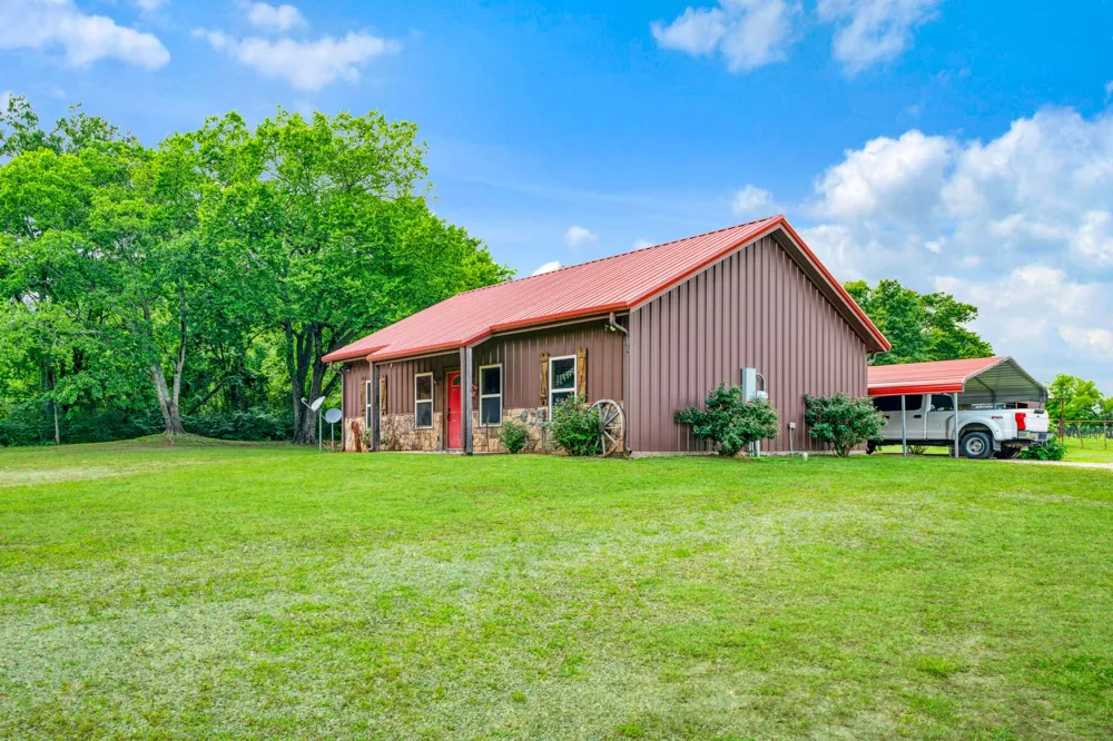 285 5th Street NE Bogata, TX 75417