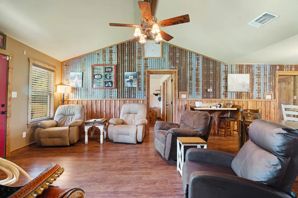 285 5th Street NE Bogata, TX 75417