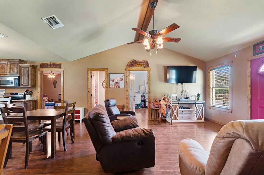 285 5th Street NE Bogata, TX 75417