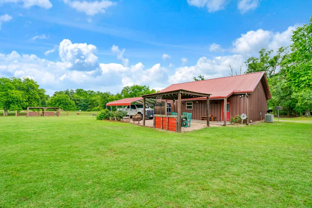 285 5th Street NE Bogata, TX 75417