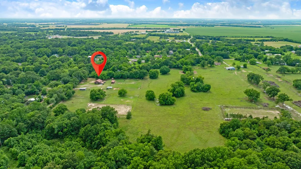 285 5th Street NE Bogata, TX 75417