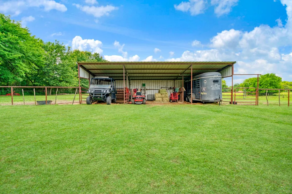 285 5th Street NE Bogata, TX 75417