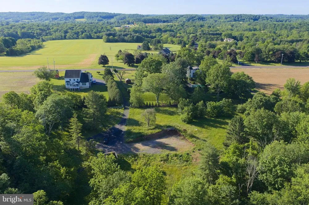5720 RIDGE ROAD New Hope, PA 18938