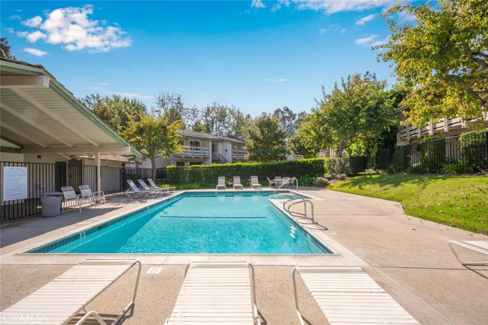 23732 Hillhurst Laguna Niguel, CA 92677